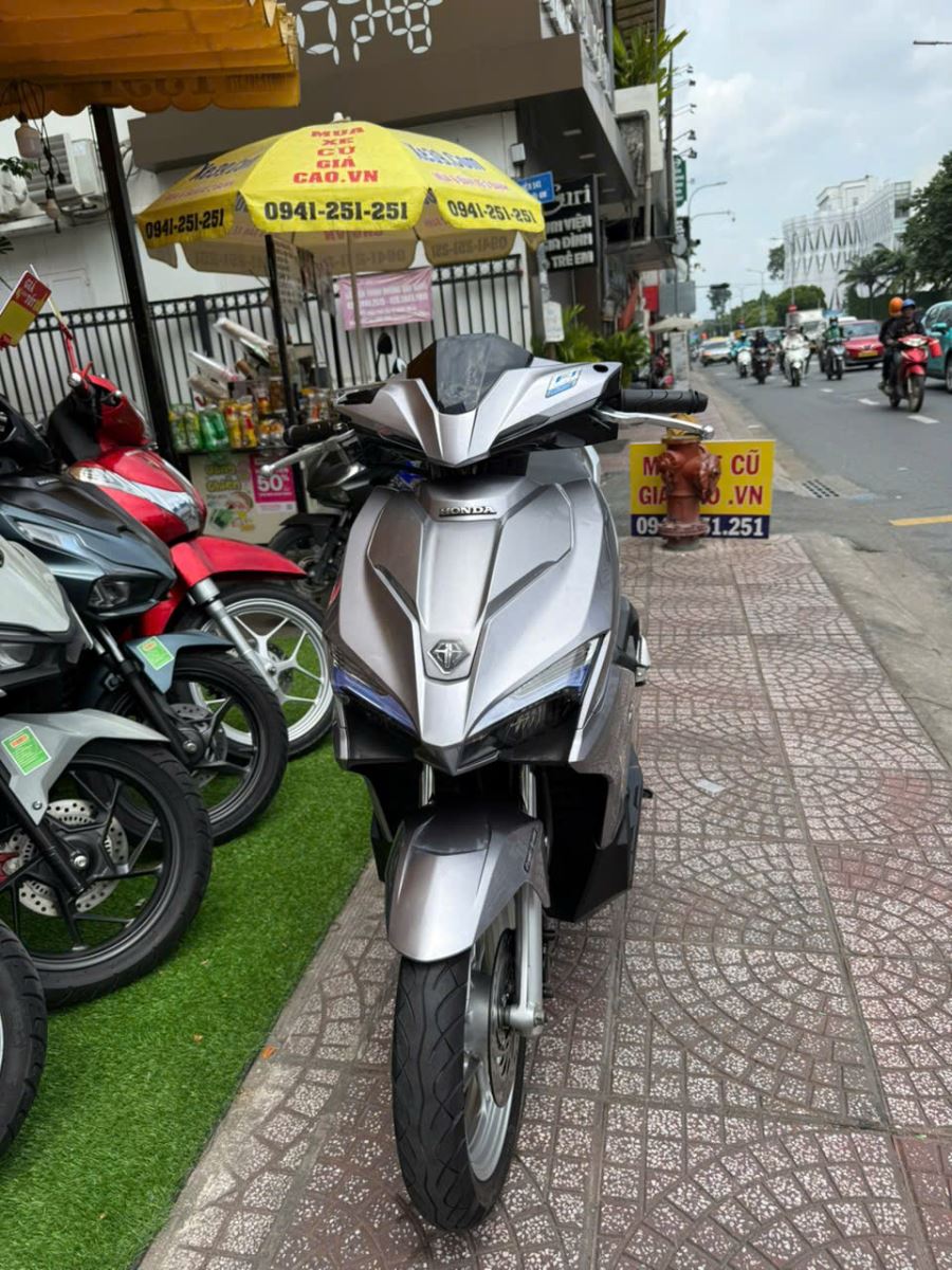 HONDA AIR BLADE 125CC ĐỜI 2019 BS 59D2-75589 – XE CHẤT DÁNG ĐẸP, MÁY ÊM BỐC GIÁ CỰC TỐT